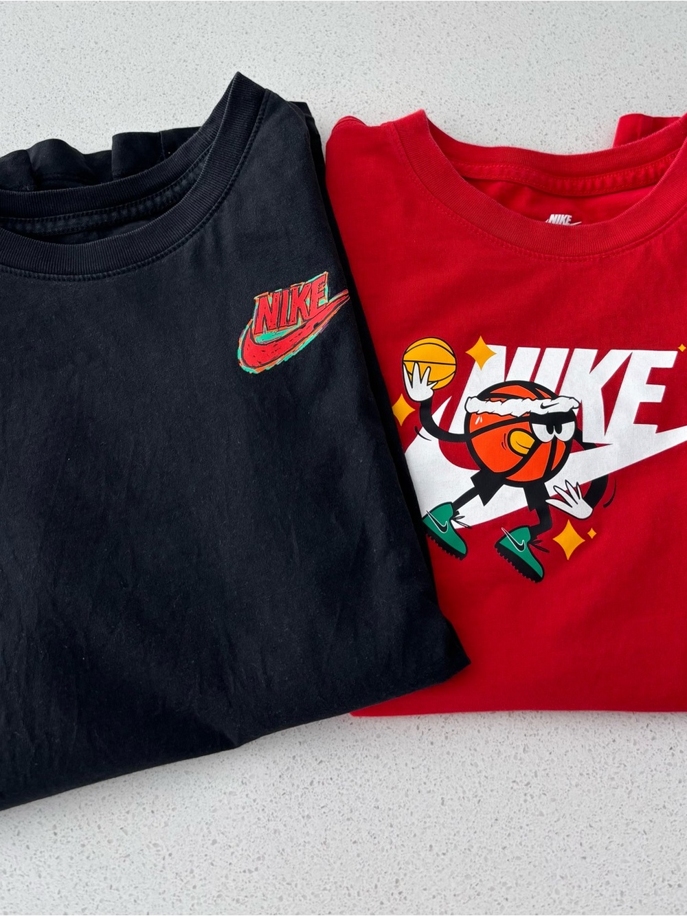 TWO XL Nike Kids' Short-Sleeve Graphic Tees - Black & Red